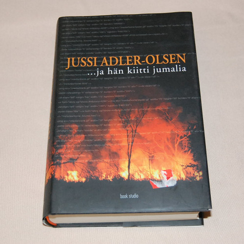 Jussi Adler-Olsen ...ja hän kiitti jumalia